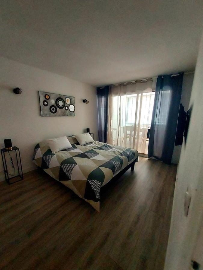 Appartement T3 Plein Centre Ville Le Lavandou Exterior photo